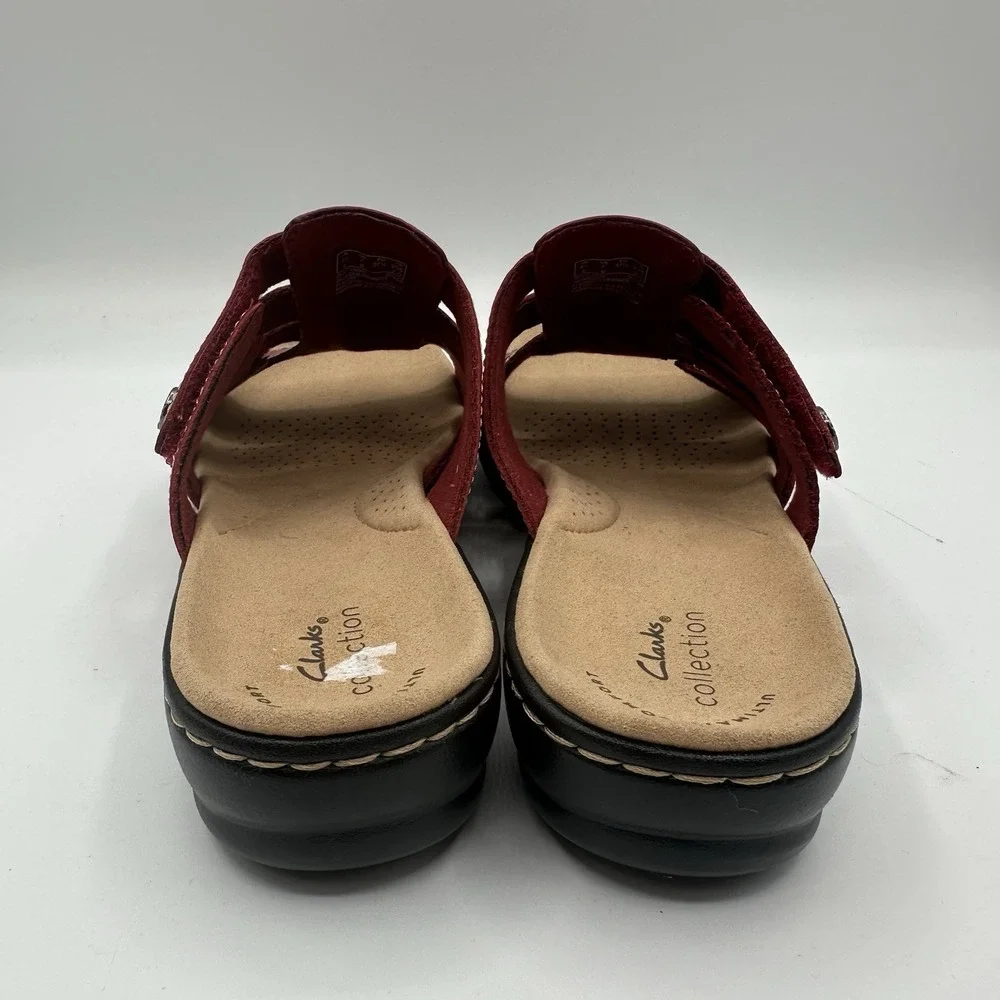 Clarks Sandals Womens Sz‎ 7 W Red Leather 4 Strap Strappy Slip On Slides - Picture 8 of 11